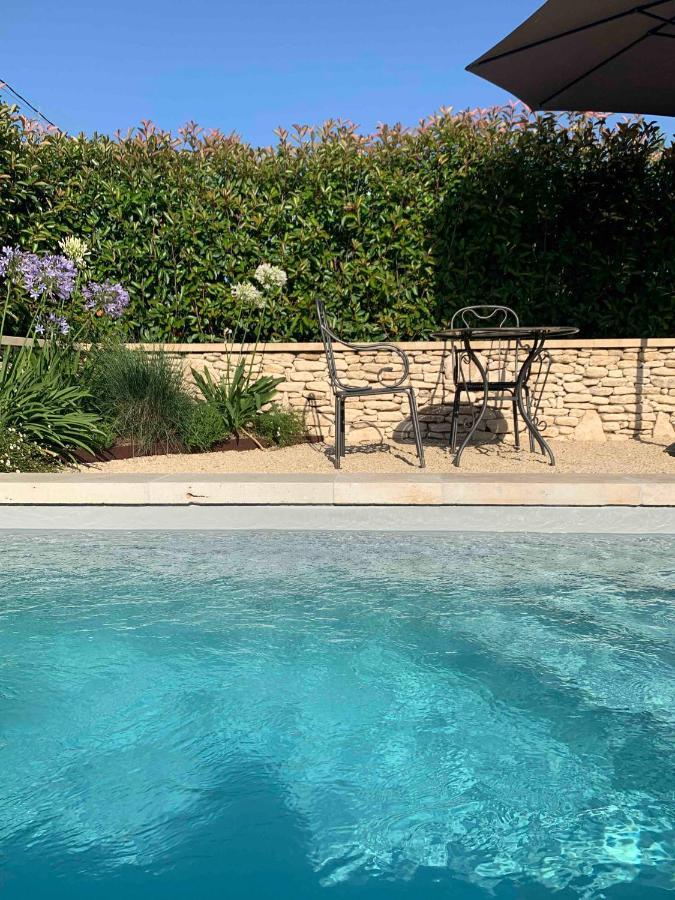 Le Cabanon De Livia Avec Piscine Privee Villa Cucuron Exterior photo