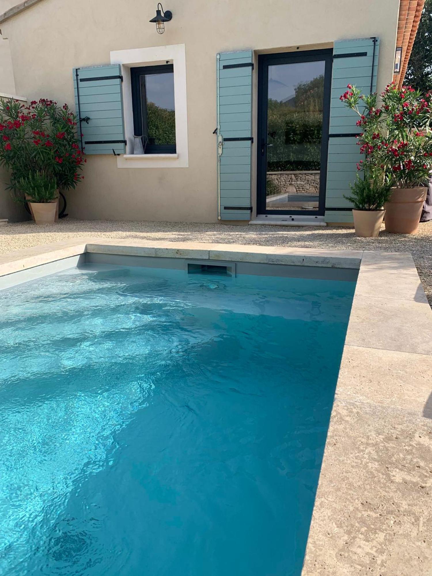 Le Cabanon De Livia Avec Piscine Privee Villa Cucuron Exterior photo
